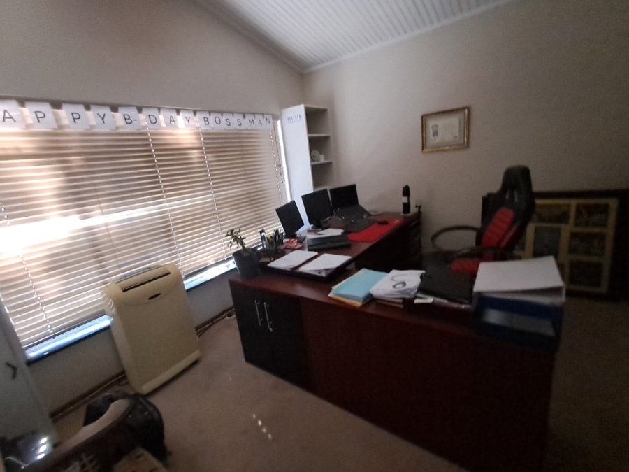 To Let Commercial Property for Rent in Arboretum Free State